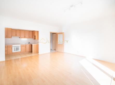 DSC04153.jpg | Pronájem bytu, 2+kk, 66 m²