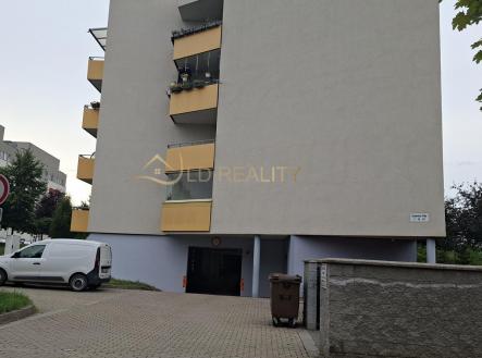 20250724_182532.jpg | Pronájem - malý objekt/garáž