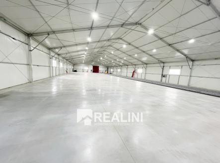 Pronájem - komerční objekt, výroba, 1 400 m²