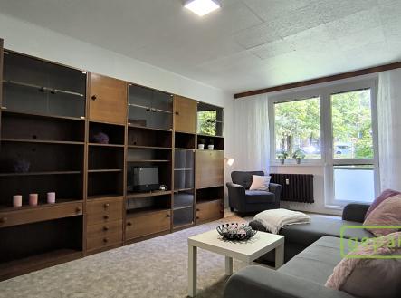 Obývací pokoj s lodžií | Pronájem bytu, 3+1, 71 m²