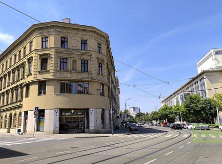 Okolí domu | Pronájem bytu, 2+kk, 41 m²