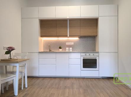 Kuchyňská linka se spotřebiči | Pronájem bytu, 2+kk, 41 m²
