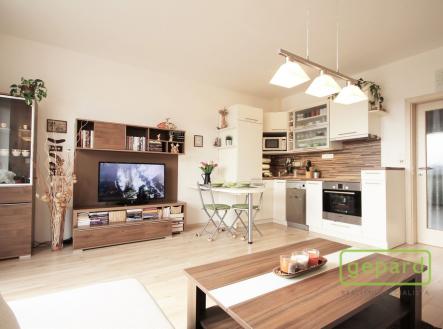 Obývací pokoj s kuchyňským koutem | Pronájem bytu, 2+kk, 53 m²