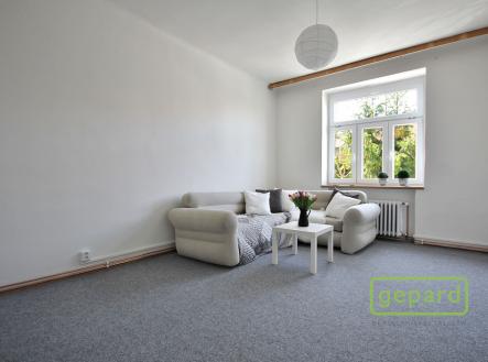 Prostorný pokoj | Pronájem bytu, 2+1, 64 m²