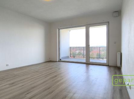 Obývací pokoj se vstupem na terasu | Pronájem bytu, 1+kk, 13 m²