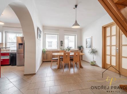 skr00413-hdr.jpg | Prodej - dům/vila, 265 m²