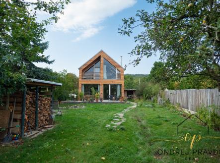 1709001.jpg | Prodej - dům/vila, 204 m²