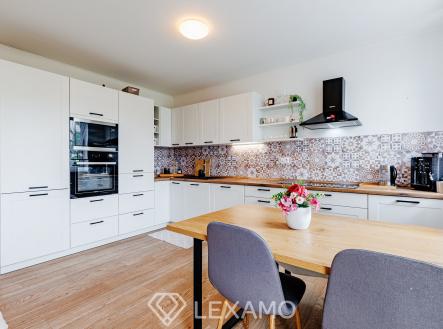 2R6_0428-HDR | Prodej bytu, 3+kk, 77 m²