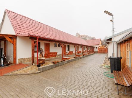 2R6_0101 | Pronájem bytu, 2+kk, 75 m²