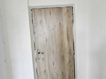 Pronájem bytu, 1+kk, 32 m²
