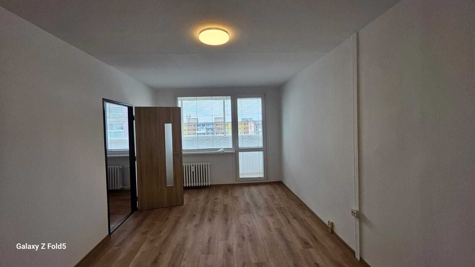 Pronájem bytu 1+1+lodžie v ulici Višňová v Mostě