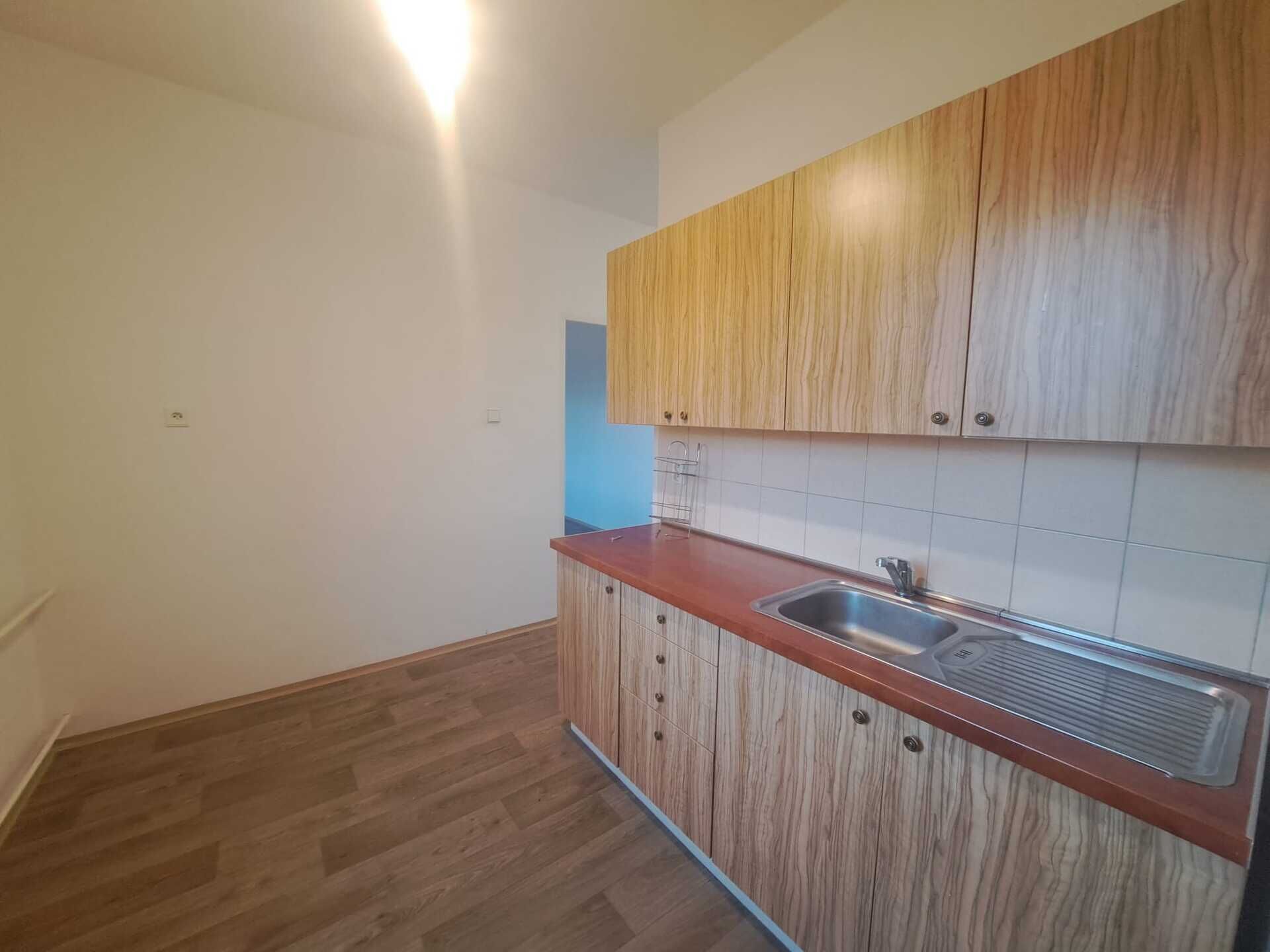 Pronájem bytu 2+1+lodžie v srdci Chomutova v ulici Beethovenova