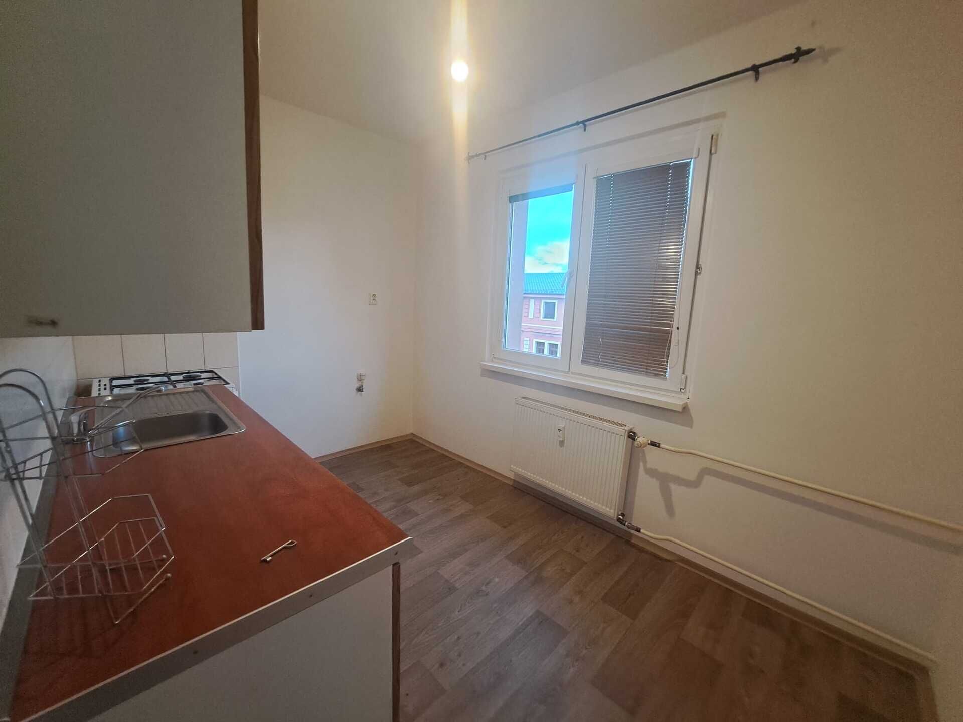 Pronájem bytu 2+1+lodžie v srdci Chomutova v ulici Beethovenova