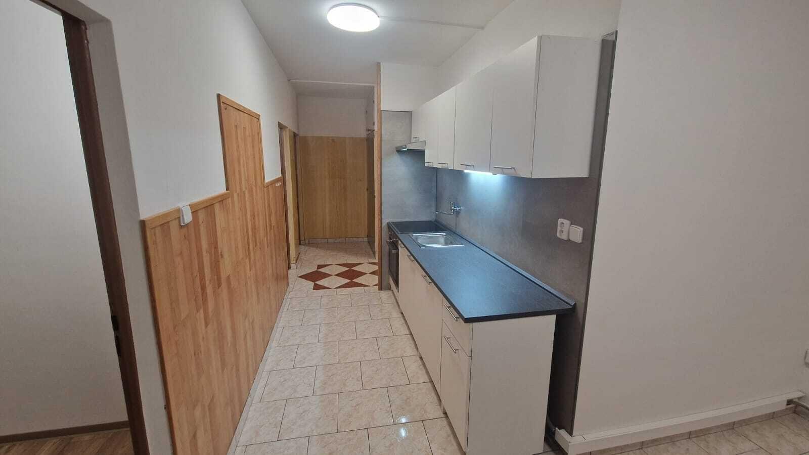 Pronájem bytu 3+1+lodžie v ulici Tolstého v Ústí nad Labem - Střekov