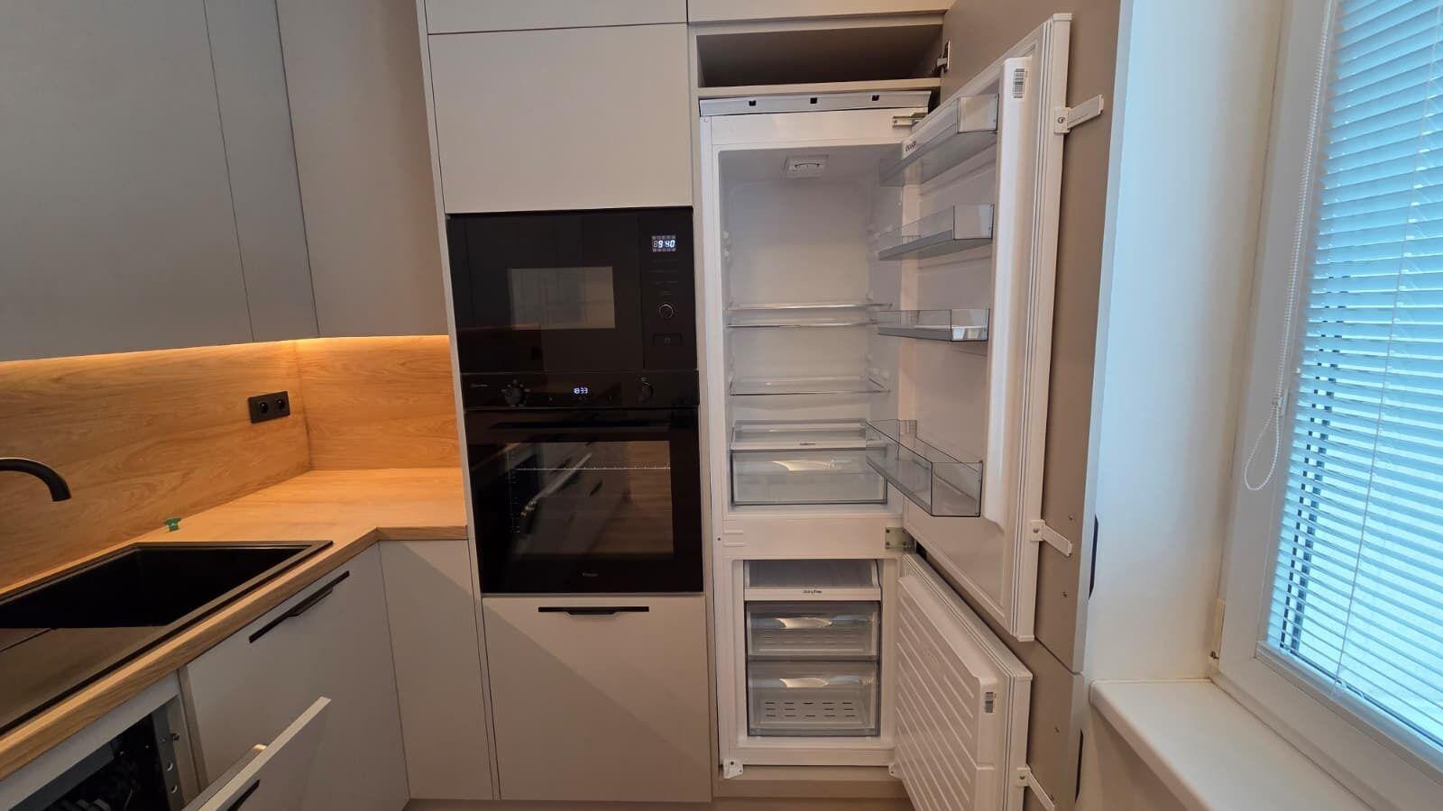 Pronájem luxusně zrekonstruovaného bytu 2+1 s moderní kuchyní v ulici SNP v Mostě