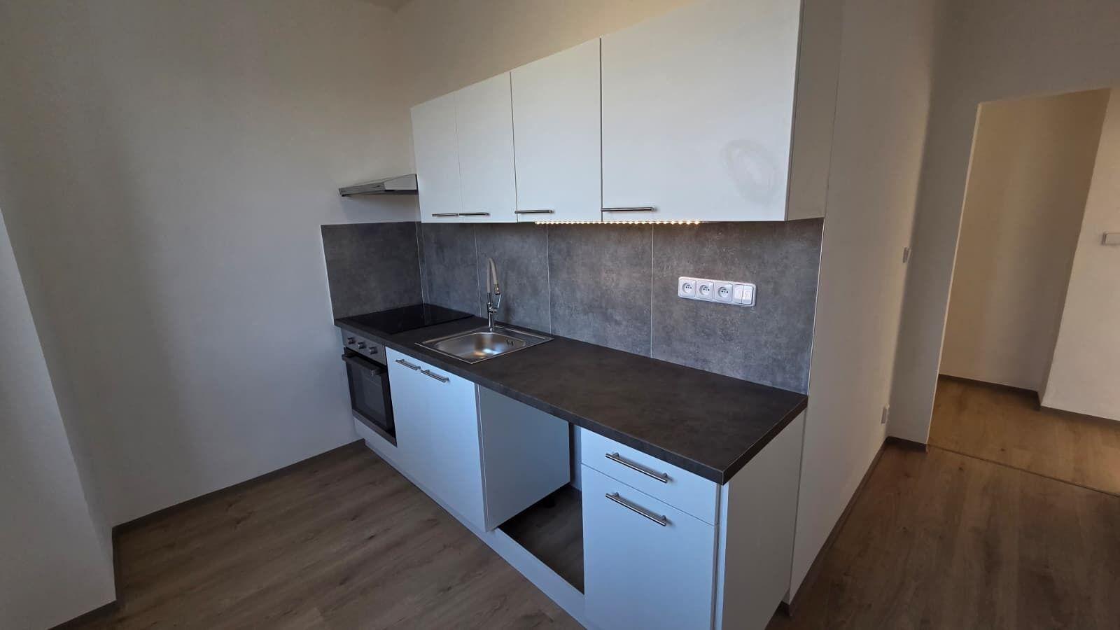 Pronájem bytu 3+1+balkón v srdci Žatce v ulici Podměstí