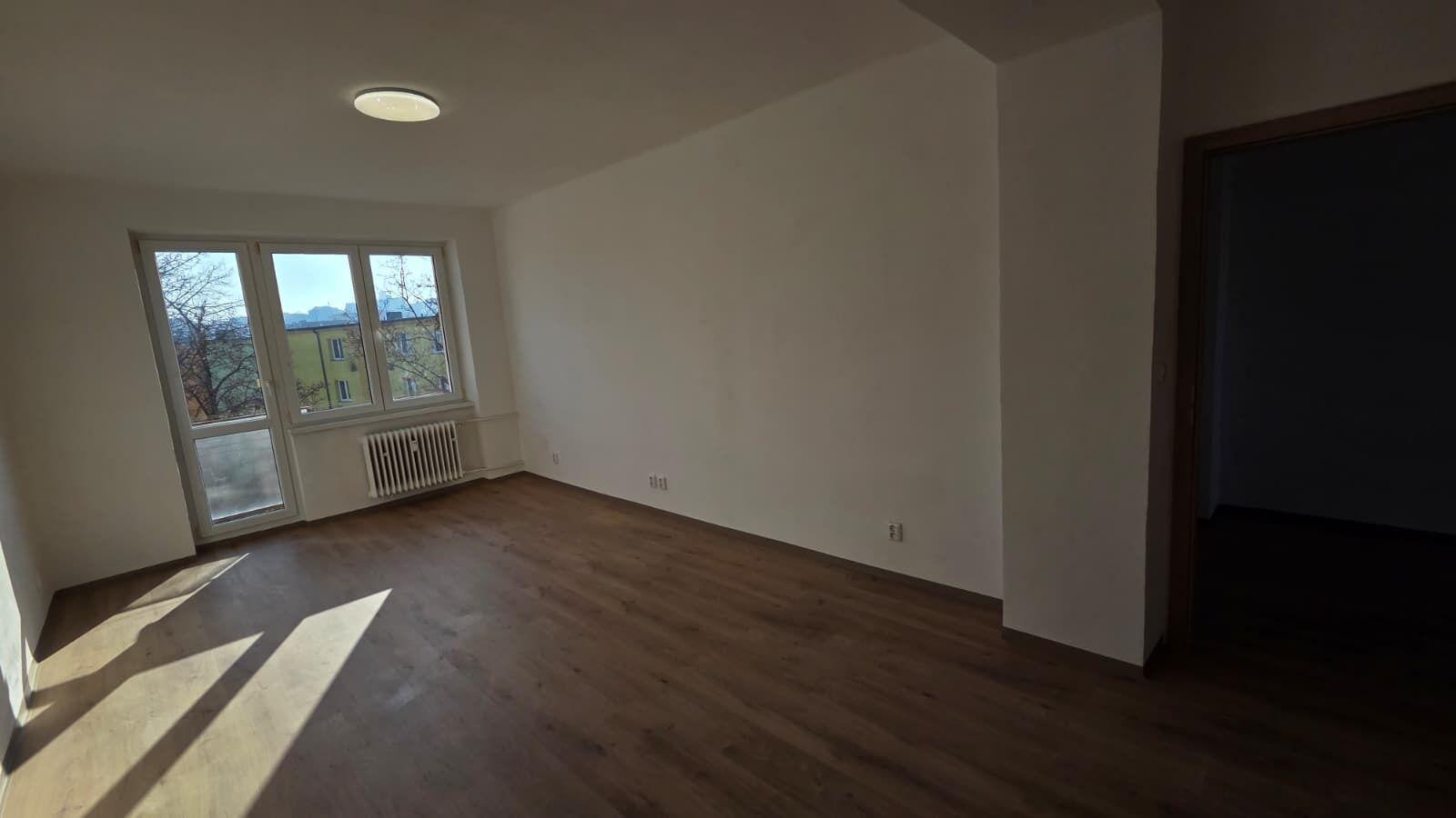 Pronájem bytu 3+1+balkón v srdci Žatce v ulici Podměstí