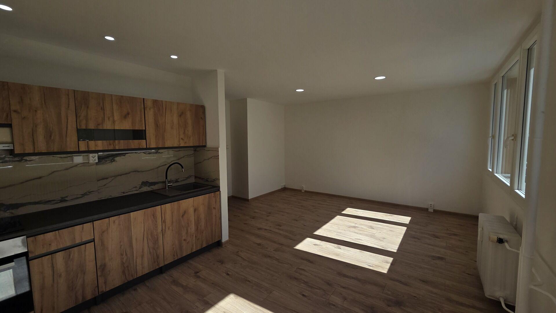 Pronájem nově zrekonstruovaného bytu 3+1 v ulici Moskevská v Mostě