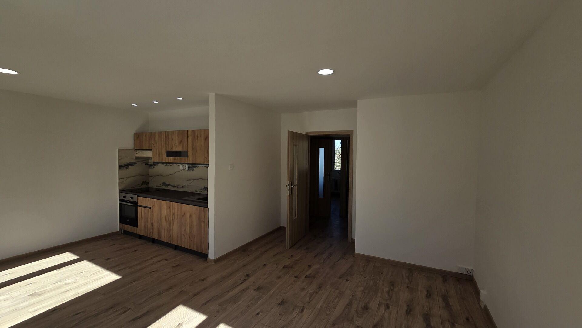 Pronájem nově zrekonstruovaného bytu 3+1 v ulici Moskevská v Mostě