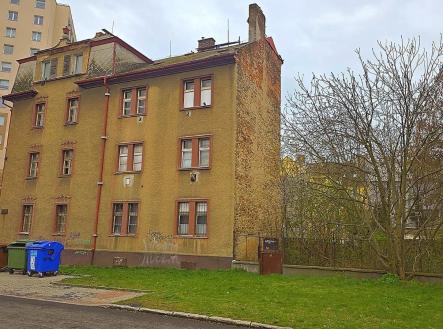 Prodej - nájemní dům, 750 m²