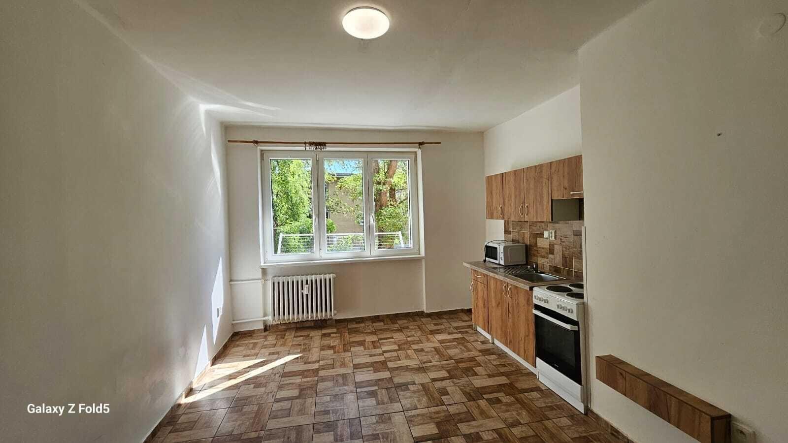 Pronájem bytu 1+kk v ulici Ml. Garda v Mostě