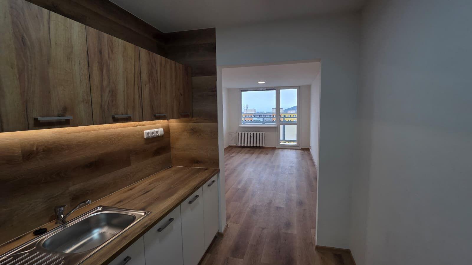 Prodej bytu 2+kk,OV, 48 m2 + 6 m2 lodžie, ulice Višňová v Mostě