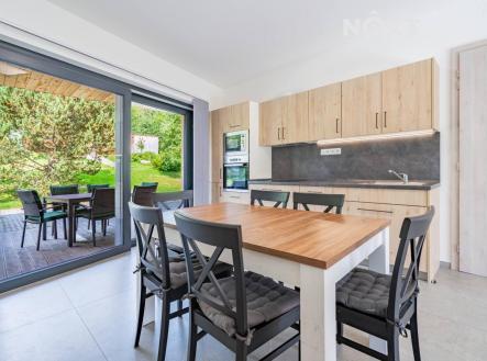 Prodej - komerční objekt, jiný, 3 026 m²