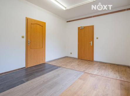 Pronájem - komerční objekt, obchodní centrum, 1 m²