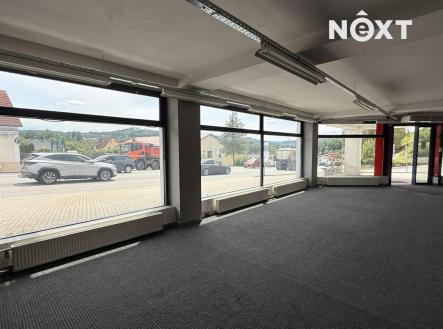 Pronájem - komerční objekt, obchodní centrum, 737 m²