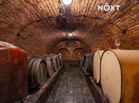 Prodej - komerční objekt, jiný, 215 m²