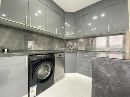 Pronájem bytu, 1+1, 36 m² obrázek