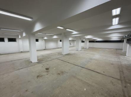 Pronájem - obchodní prostor