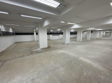 Pronájem - obchodní prostor