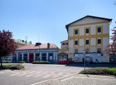 Prodej - komerční objekt, obchodní centrum, 2 438 m²