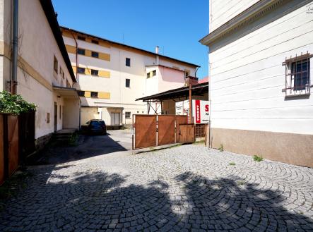 Prodej - skladovací prostor, 2 438 m²