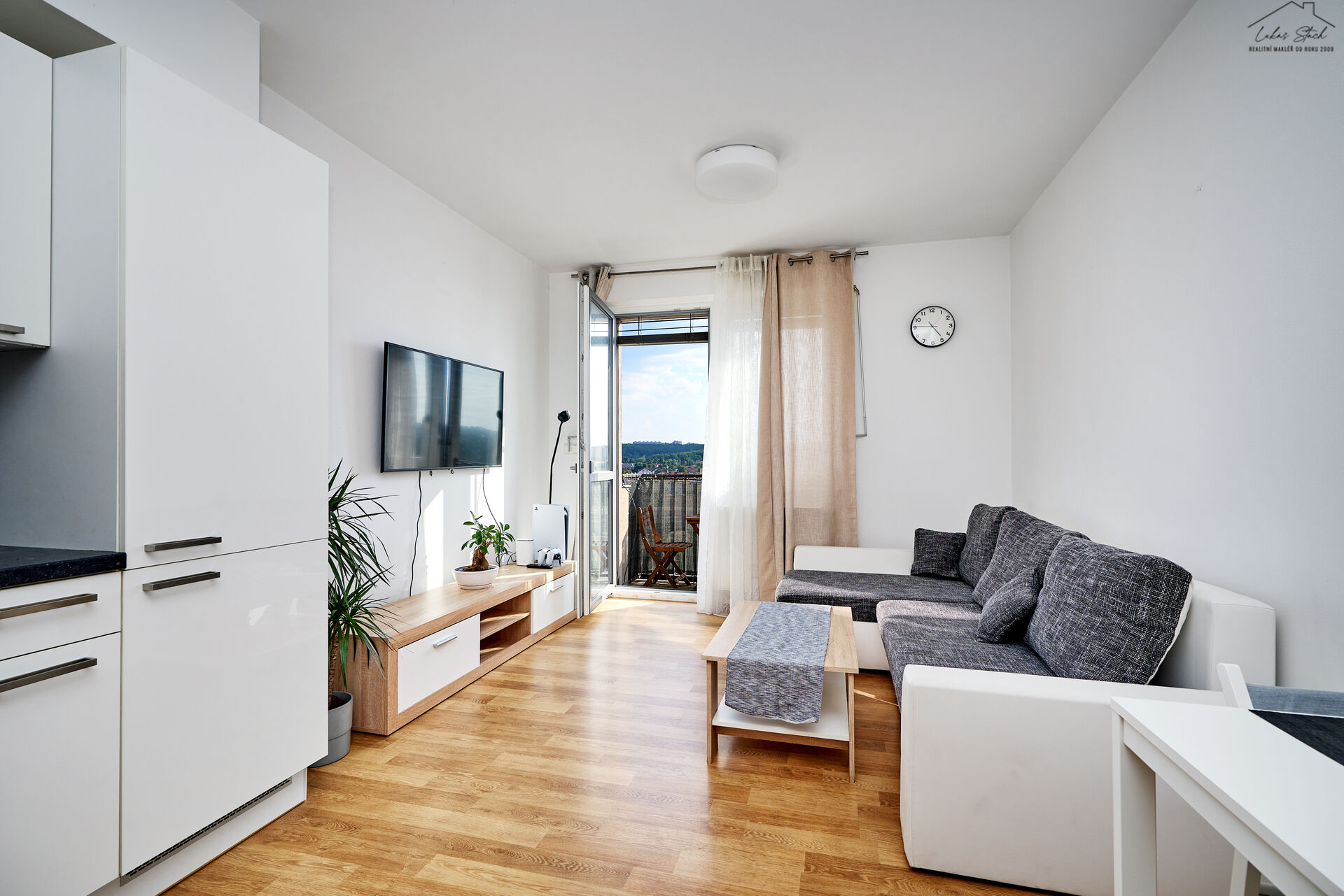 Pěkný byt 2+kk, balkón, park. stání, 46 m², Praha 10 - Hostivař