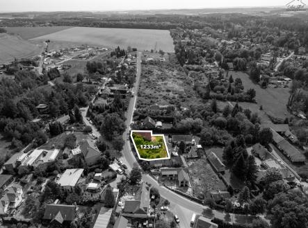 Prodej - pozemek pro bydlení, 1 233 m²
