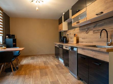 Prodej - dům/vila, 232 m²