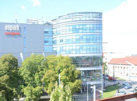 Pronájem bytu, 2+1, 72 m² obrázek