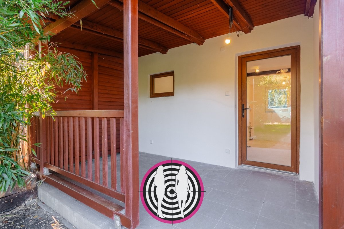Prodej chaty se zahradou, Praha 8 – Menclova ulice, pozemek 168,5 m²