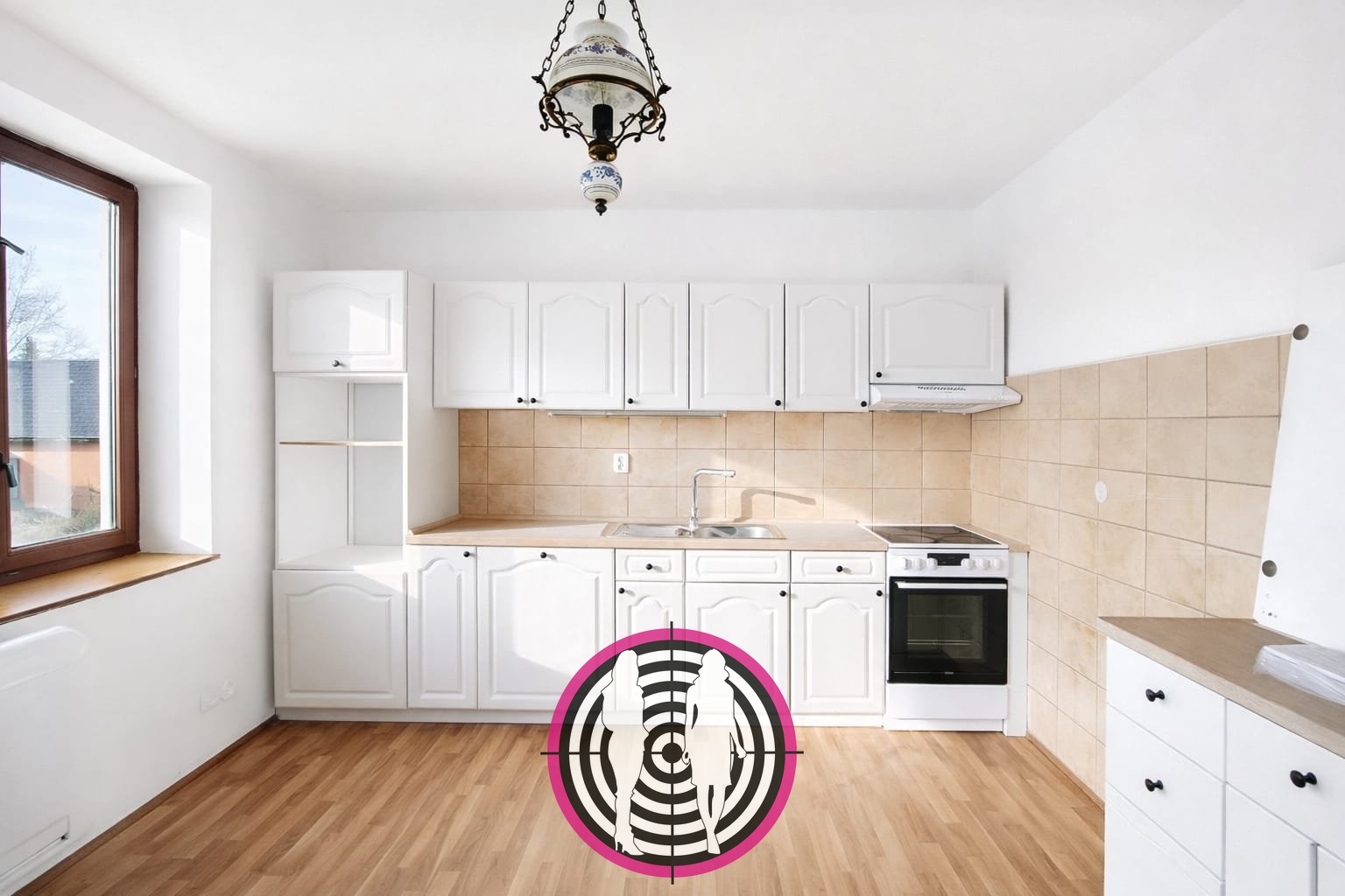 Pronájem světlého bytu 2+1 s balkonem, 60 m² – Sokoleč, možnost využití zahrady