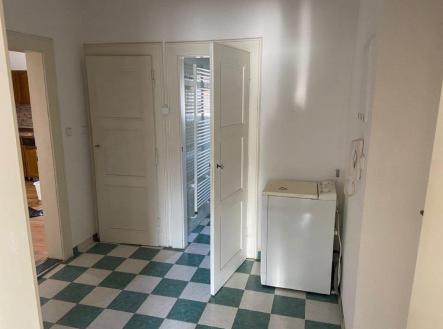 V Raji 2 patro vstupni chodba | Pronájem bytu, 2+1, 80 m²