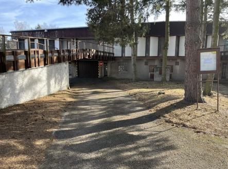 f4918c91-65b3-42b8-a8d1-b561391dcdb2 | Prodej - malý objekt/garáž