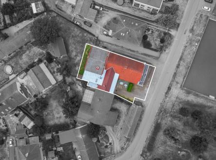 KD (2) | Prodej - dům/vila, 865 m²