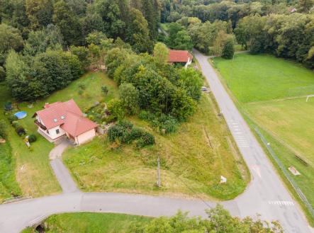 2_ | Prodej - pozemek pro bydlení, 1 081 m²