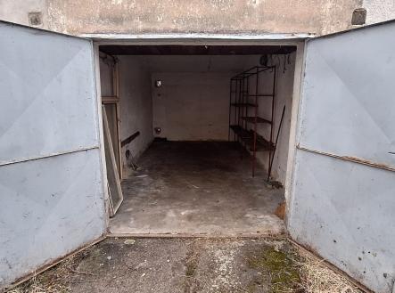 PHOTO-2026-02-03-16-09-16 | Prodej - malý objekt/garáž