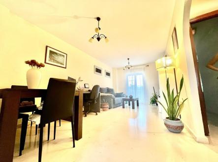 3-e898b2bb2a2fdfd06d2c39894dce8316 | Prodej bytu, 3+1, 74 m²