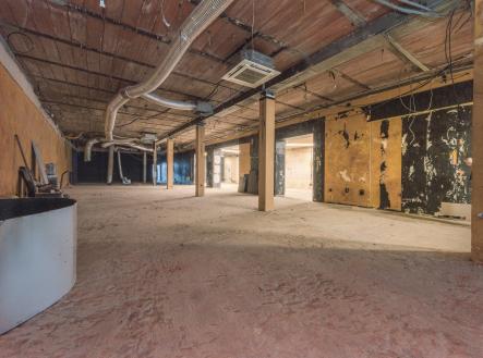 Kasíno Třída Míru (3) | Pronájem - obchodní prostor, 390 m²