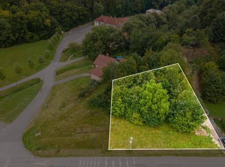 4_ | Prodej - pozemek pro bydlení, 1 095 m²