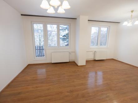 loznice do ulice velka_up za svetla | Pronájem bytu, 4+kk, 92 m²